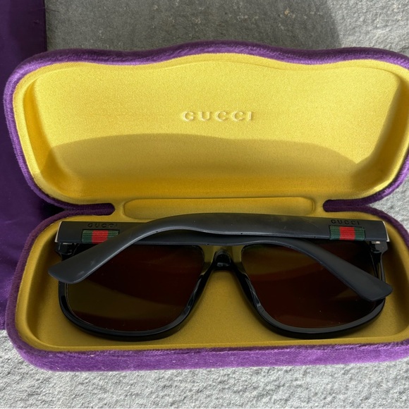 Gucci Logo Stripe Sunglasses GG0010S - Picture 5 of 7